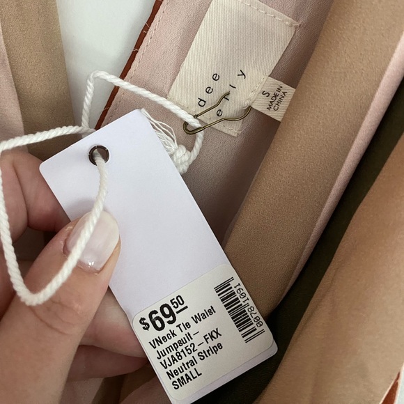 NWT Striped Tie Jumpsuit - Picture 9 of 12